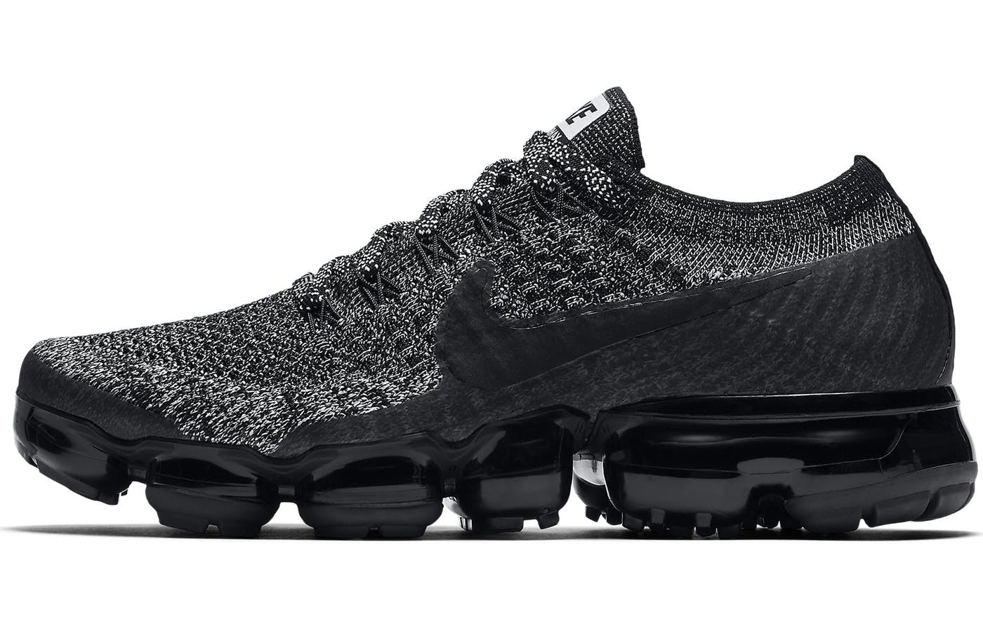 Nike Womens Air Vapormax Flyknit Oreo 849557-041