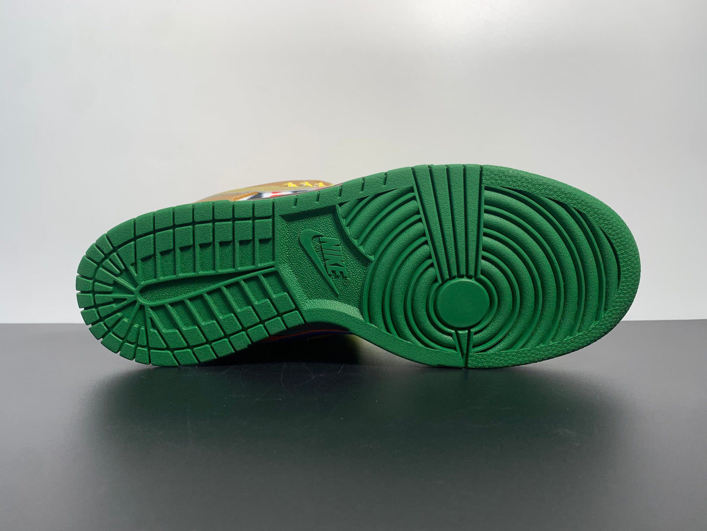 Nike SB Dunk Low ‘What The Dunk’ 318403-141