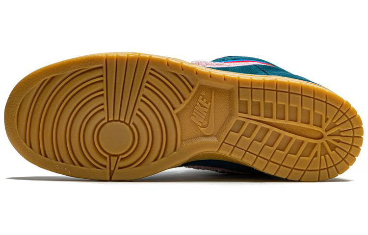 Nike Parra x SB Skateboard Dunk Low Friends And Family CN4504-300