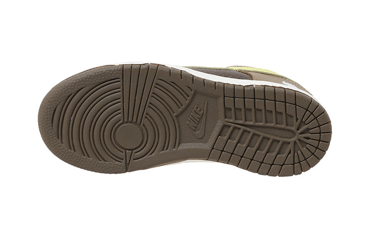 Nike Undefeated x Dunk Low SP Inside Out BP DJ4306-200