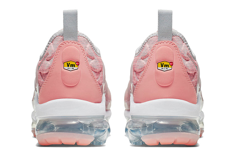 Nike Womens Air VaporMax Plus 'Bleached Coral' Bleached Coral/Metallic Platinum/Pure Platinum AO4550-603