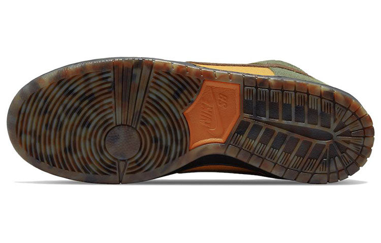 Nike Pass~Port x SB Skateboard Dunk High Workboot DO6119-300