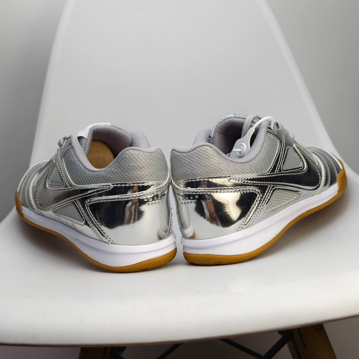 Nike Gato Silver HQ6019-102