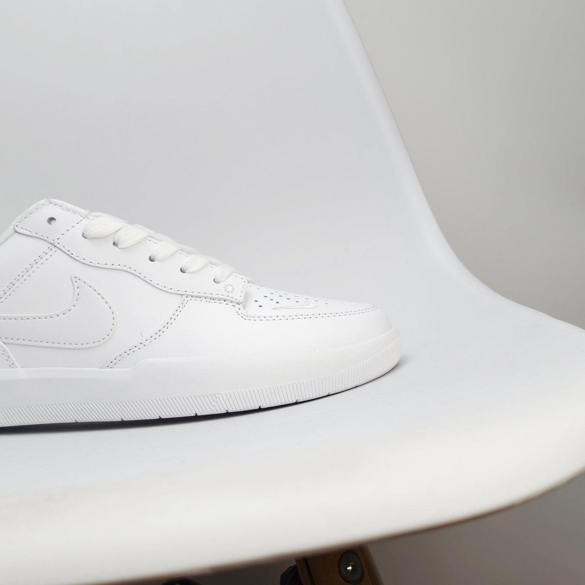 Nike SB Force 58 Premium "Triple White" 996JGD