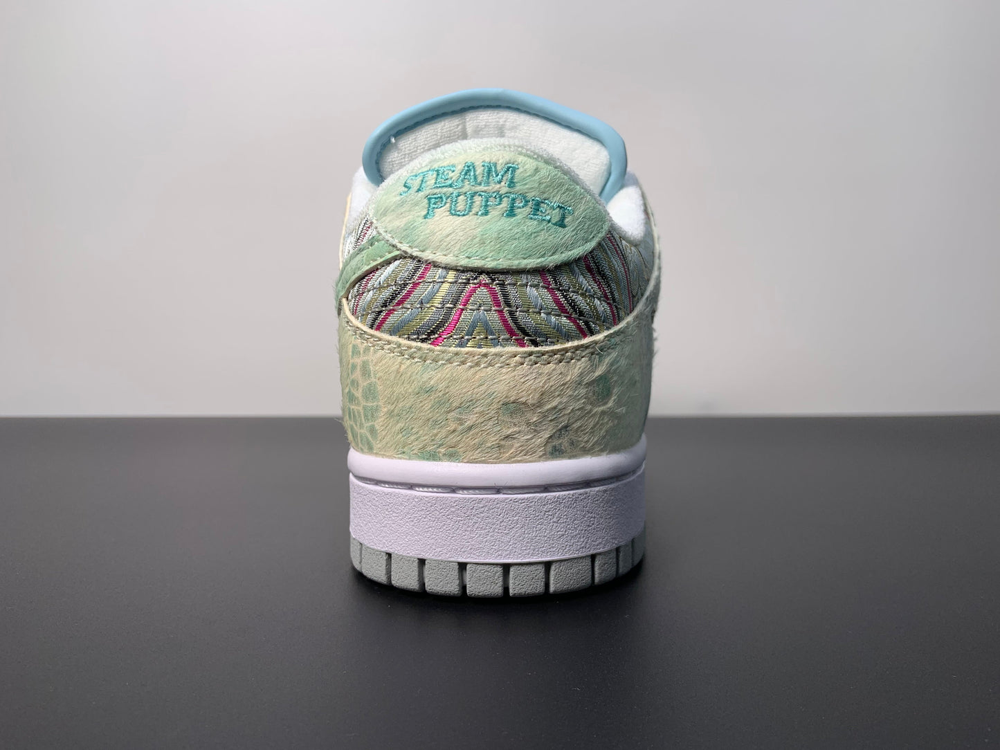 Nike SB Dunk Low Year Of The Dragon ''Steam Puppet''