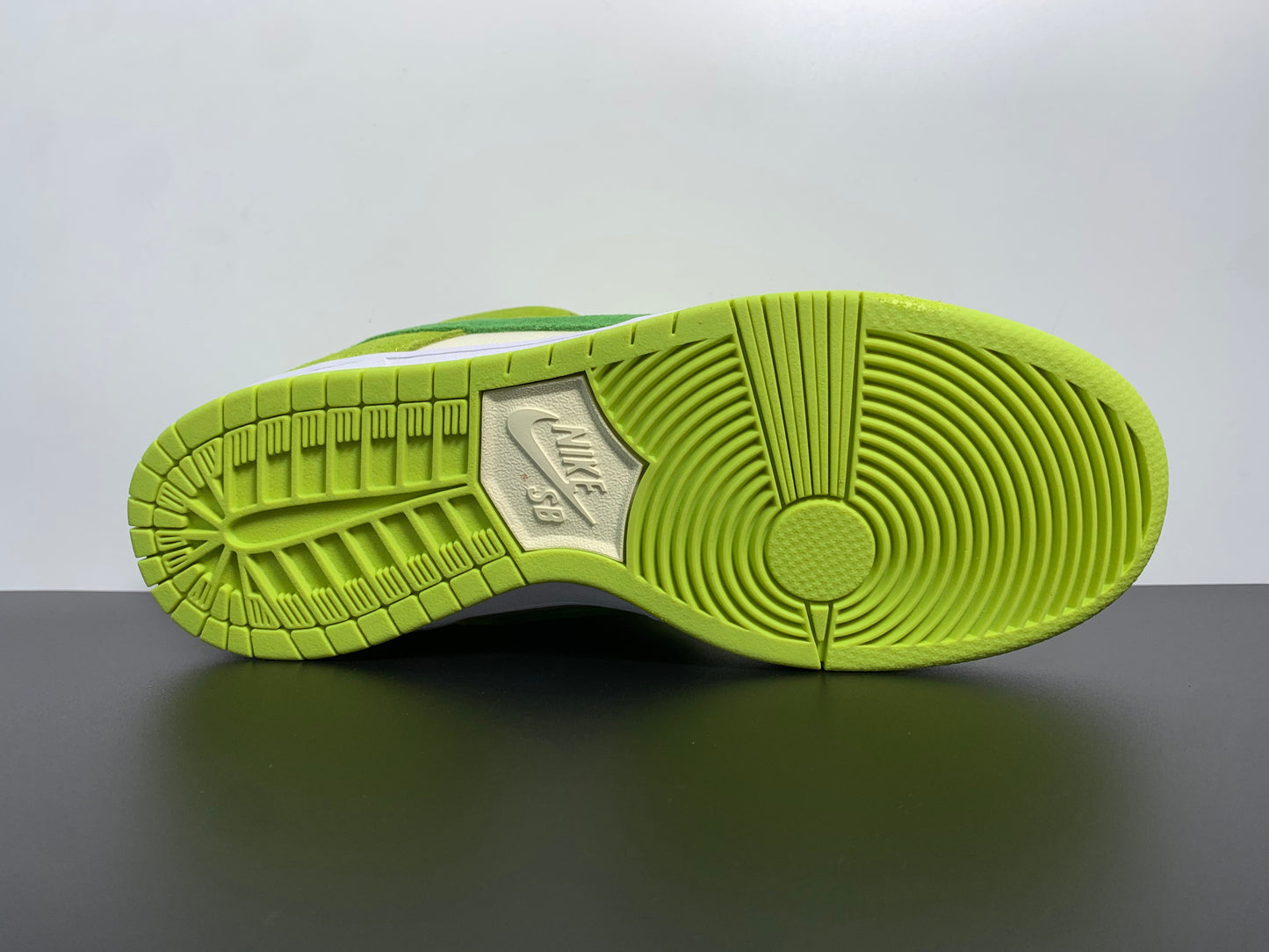 Dunk Low Pro SB 'Fruity Pack - Green Apple' DM0807-300