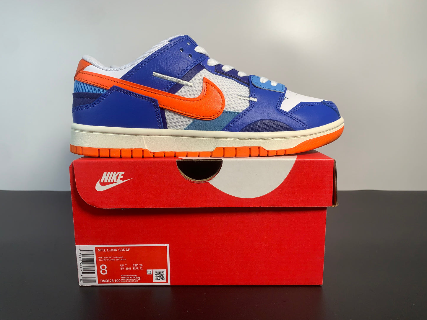 Nike Dunk Low Scrap 'Knicks' DM0128-100