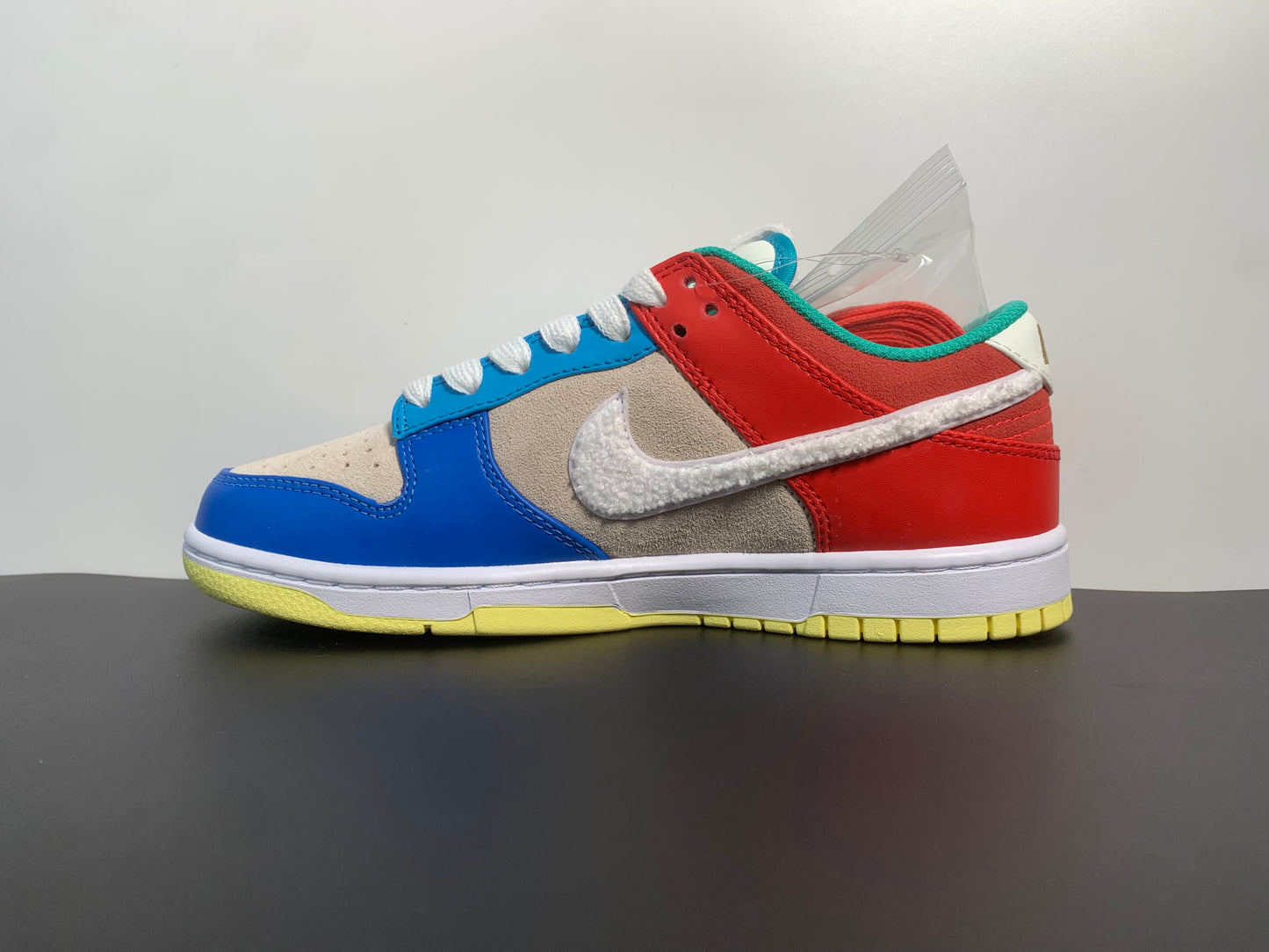 Nike Dunk Low 'Year of the Rabbit - Multi-Color' FD4203-111