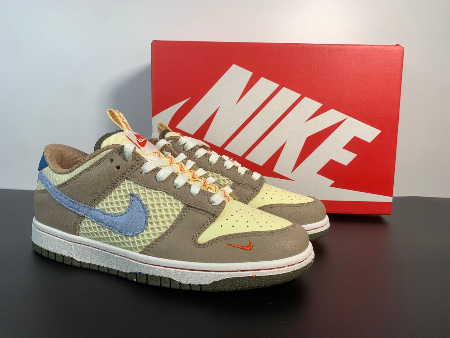 Nike Dunk Low 'Cartoon'  DX6038-741