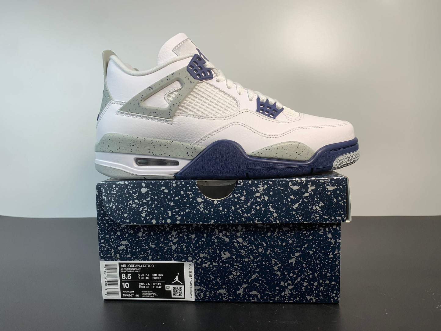 Air Jordan 4  Retro Midnight Navy DH6927-140