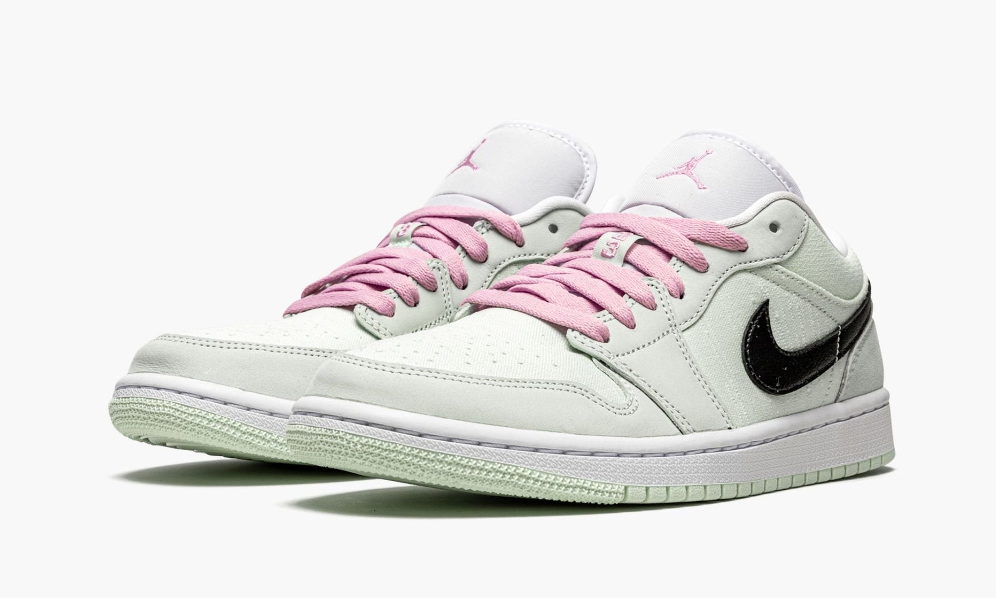 WMNS Air Jordan 1 Low SE "Barely Green"