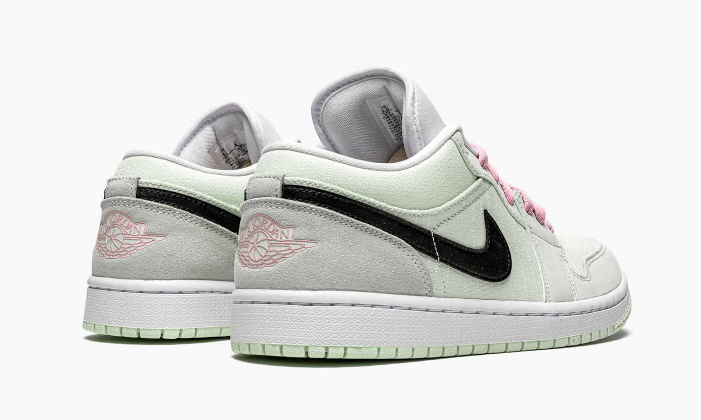 WMNS Air Jordan 1 Low SE "Barely Green"