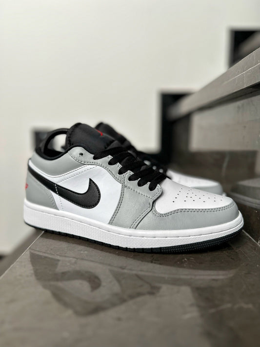 Air Jordan 1 Low 'Light Smoke Grey'