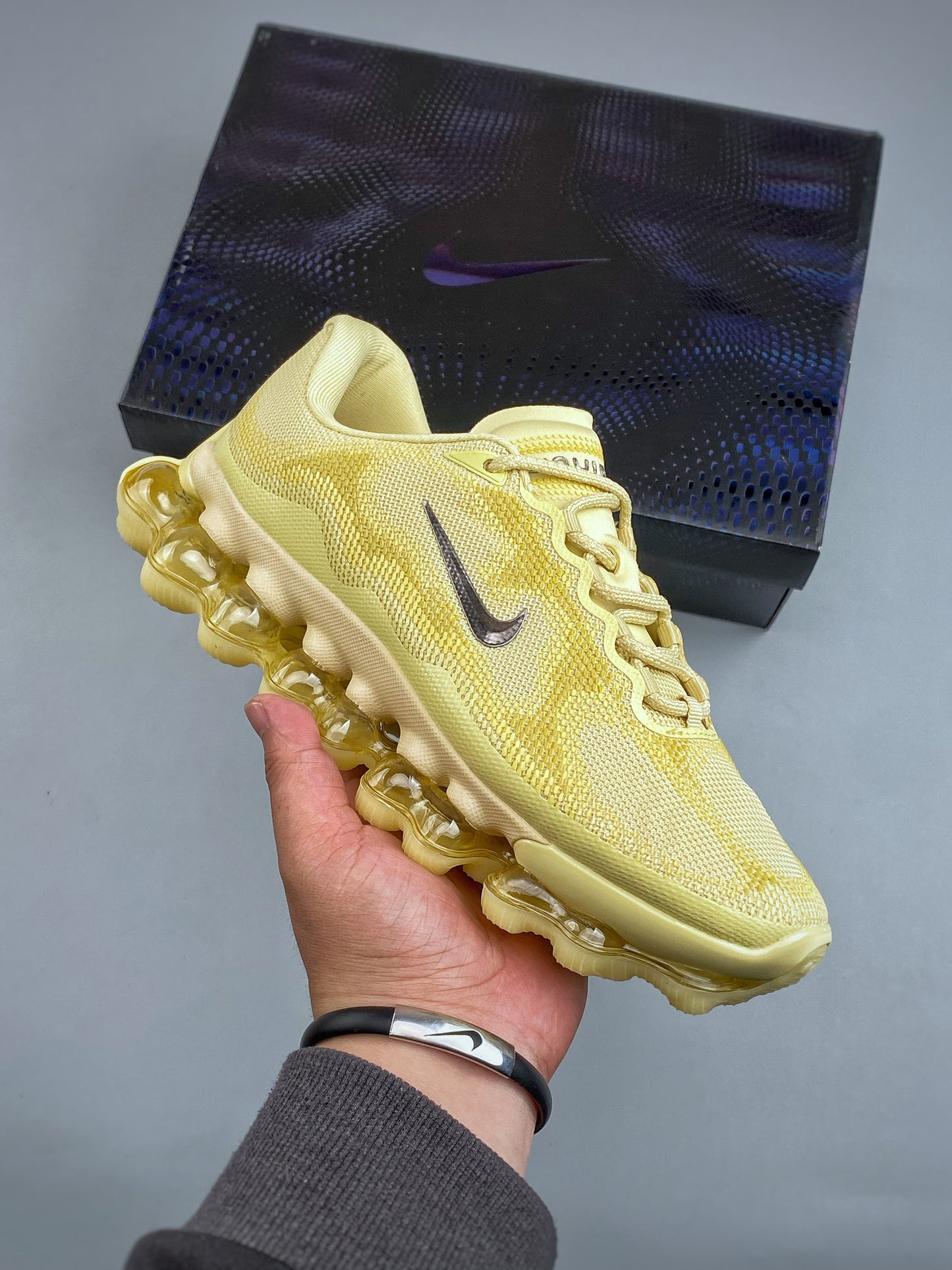 Nike AIR LIQUID MAX Yellow IQ7634 009