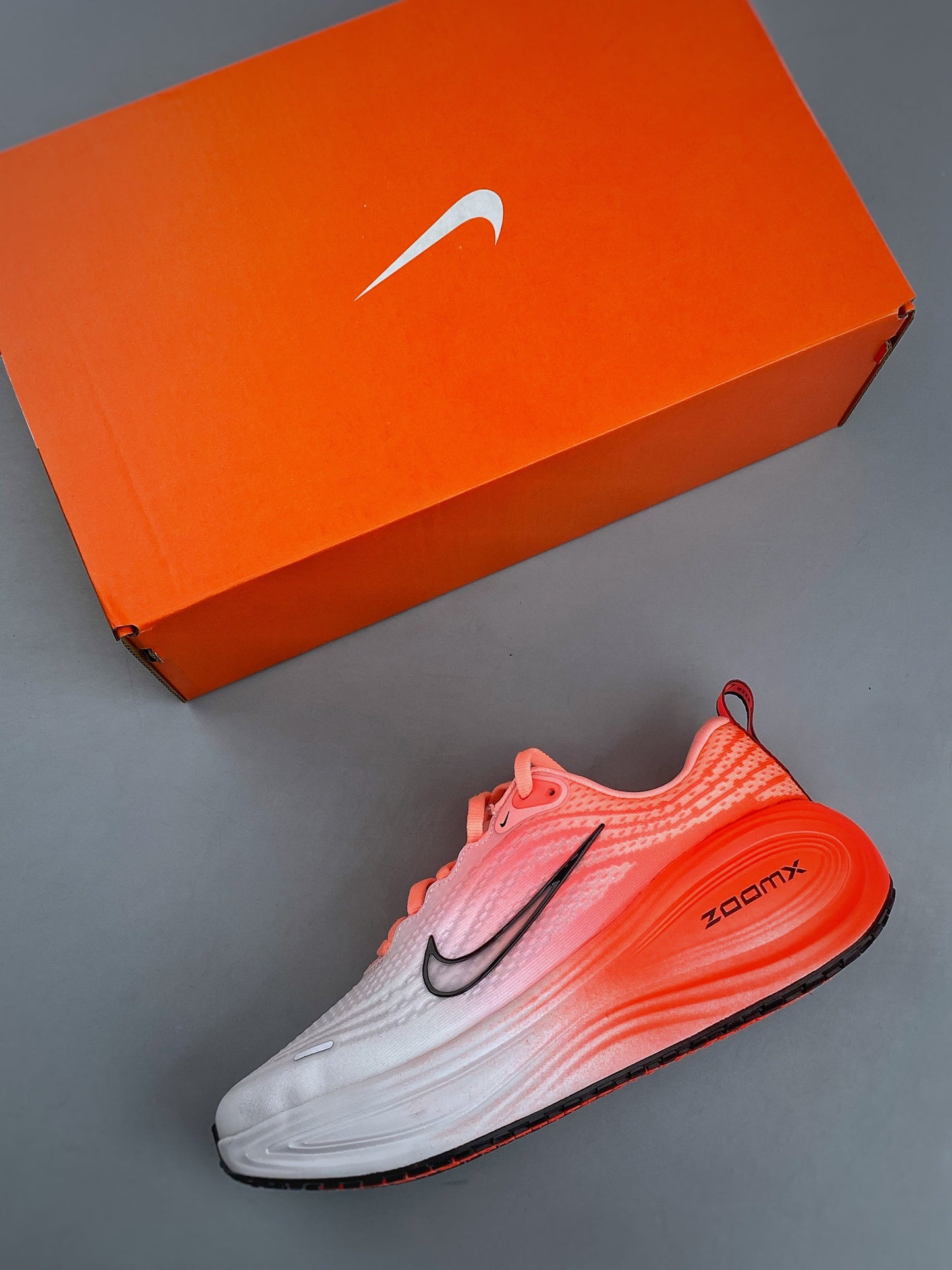 NIKE VOMERO PLUS RUN Red IM2038-039