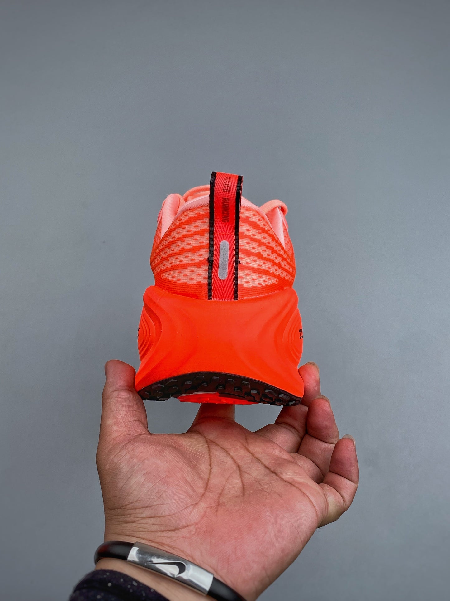 NIKE VOMERO PLUS RUN Red IM2038-039