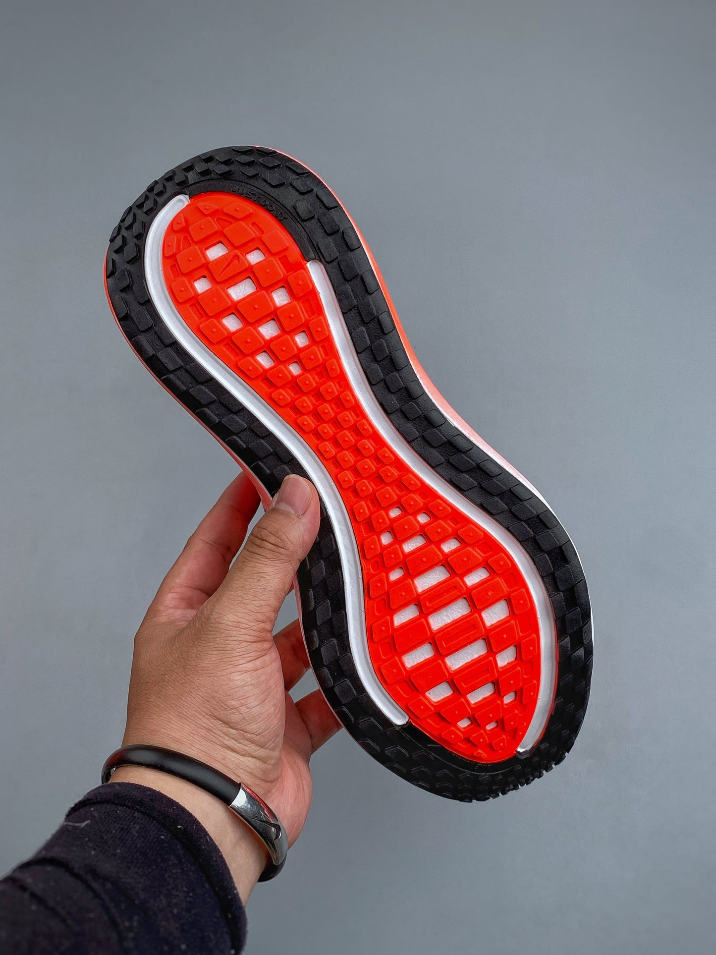 NIKE VOMERO PLUS RUN Red IM2038-039