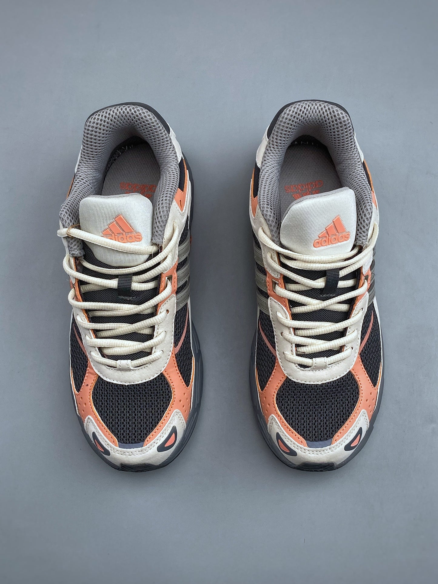 Adidas RESPONSE CL IH3365