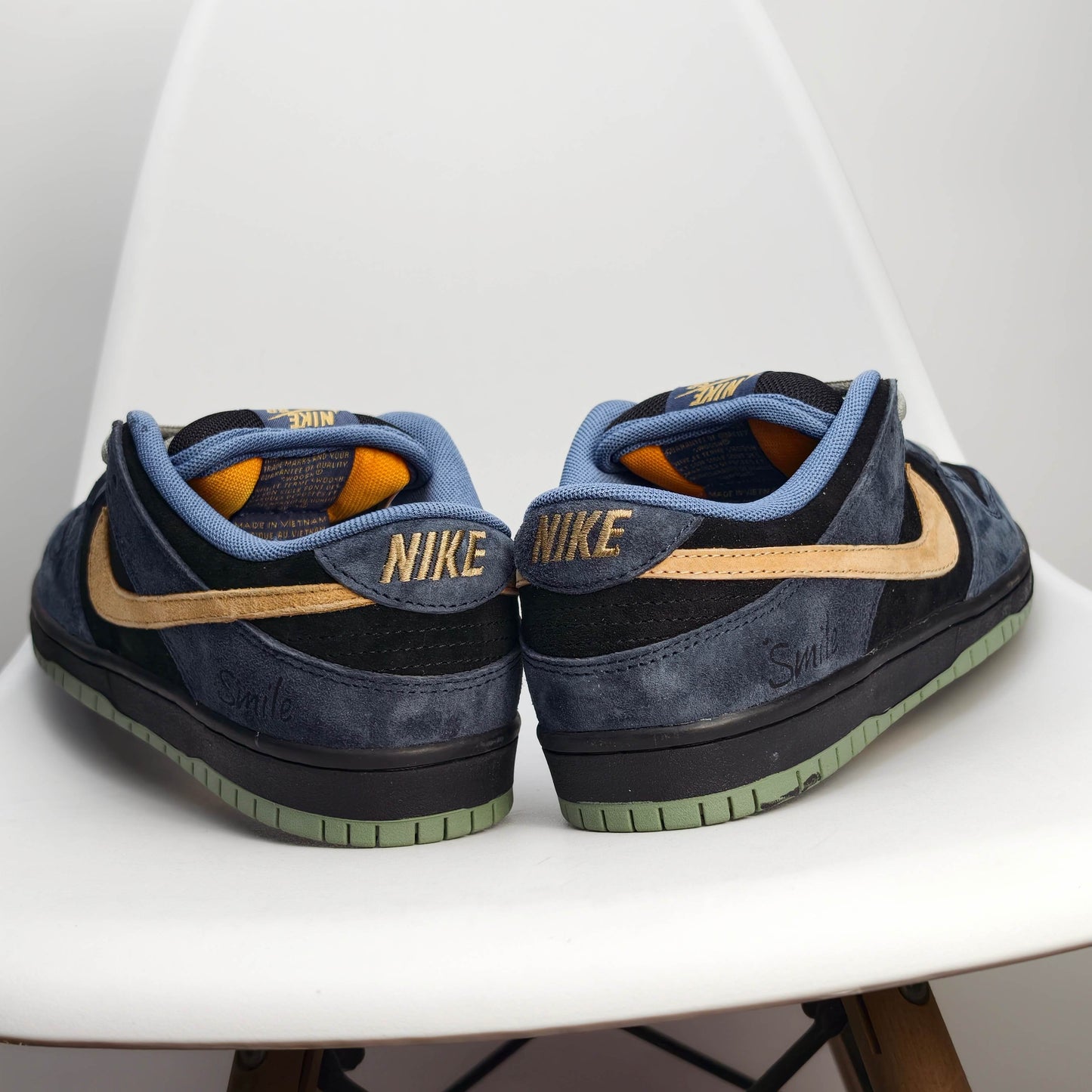 Nike SB Dunk Low Navy Blue 522JWD