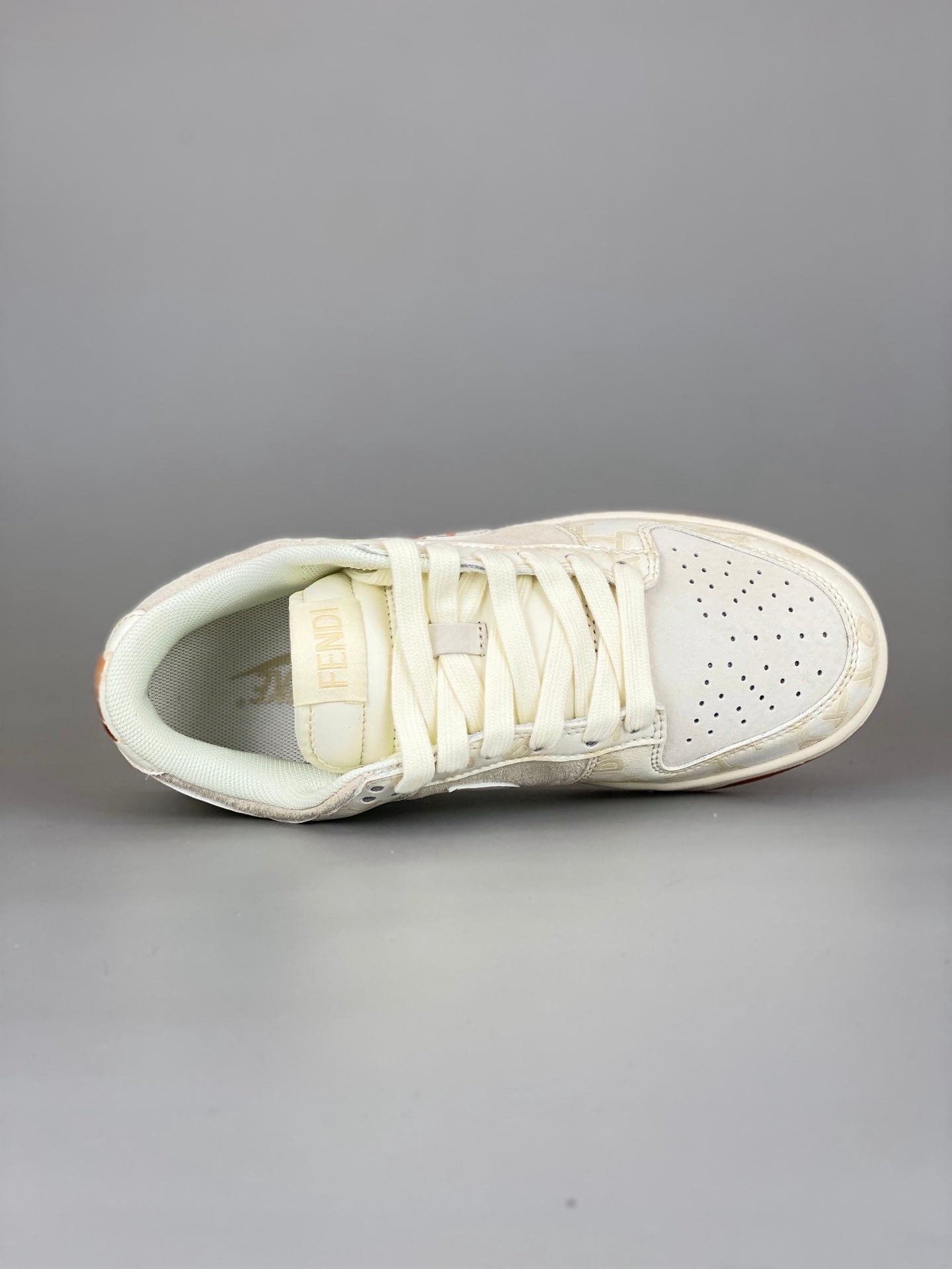 Nike SB Dunk Low x Fendi White DM6868-039