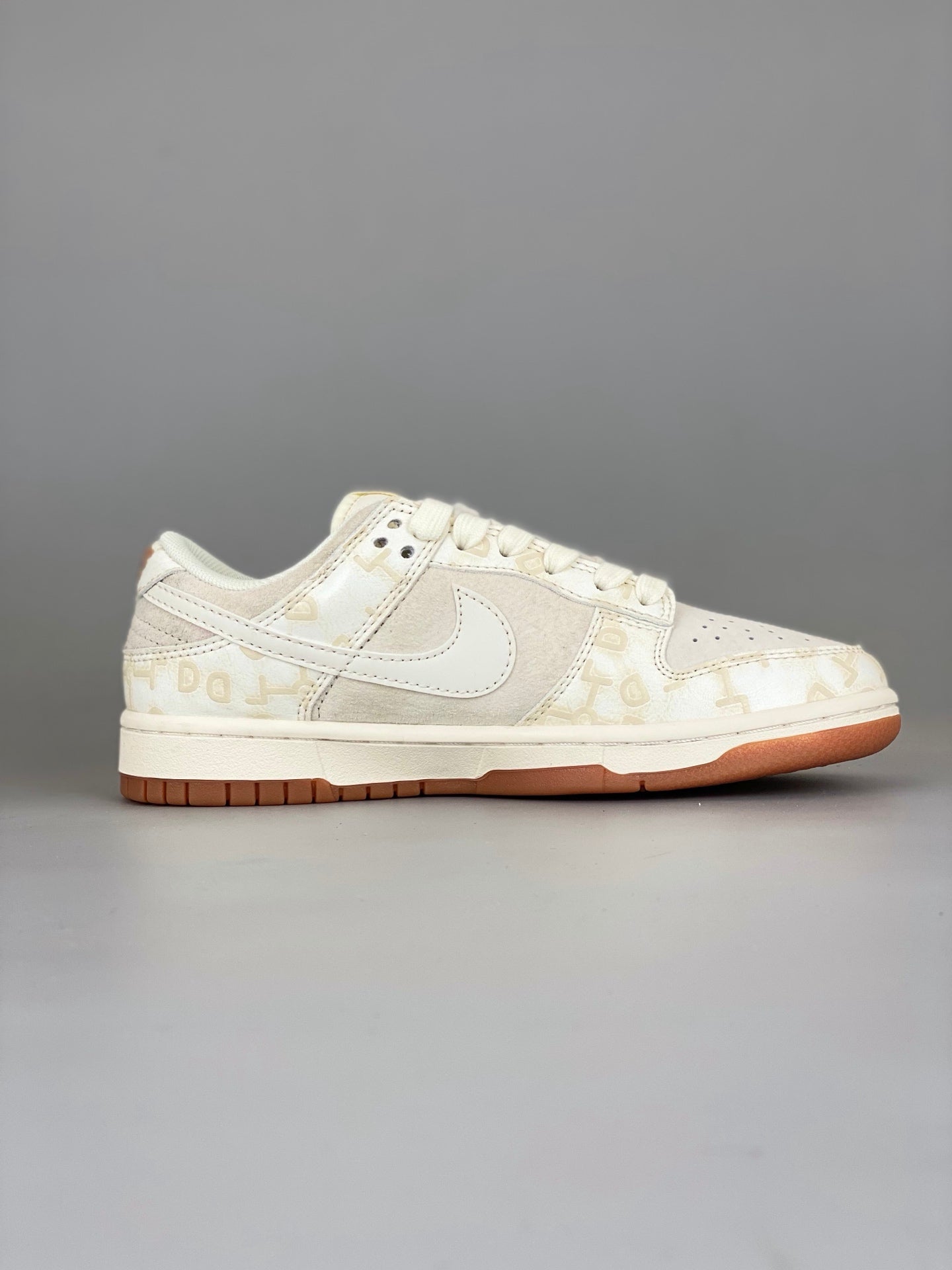 Nike SB Dunk Low x Fendi White DM6868-039
