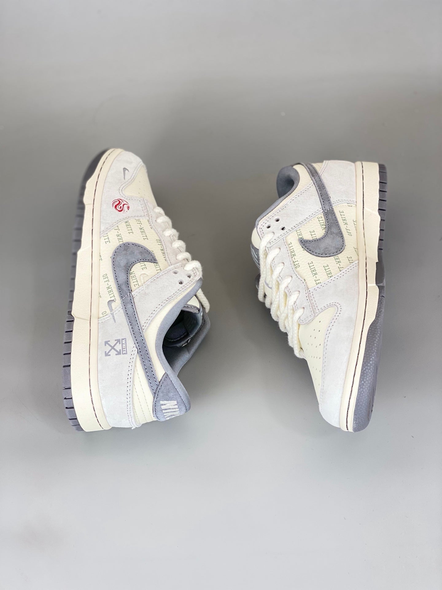 Nike SB Dunk Low“OFF-WHITE YX5066-213