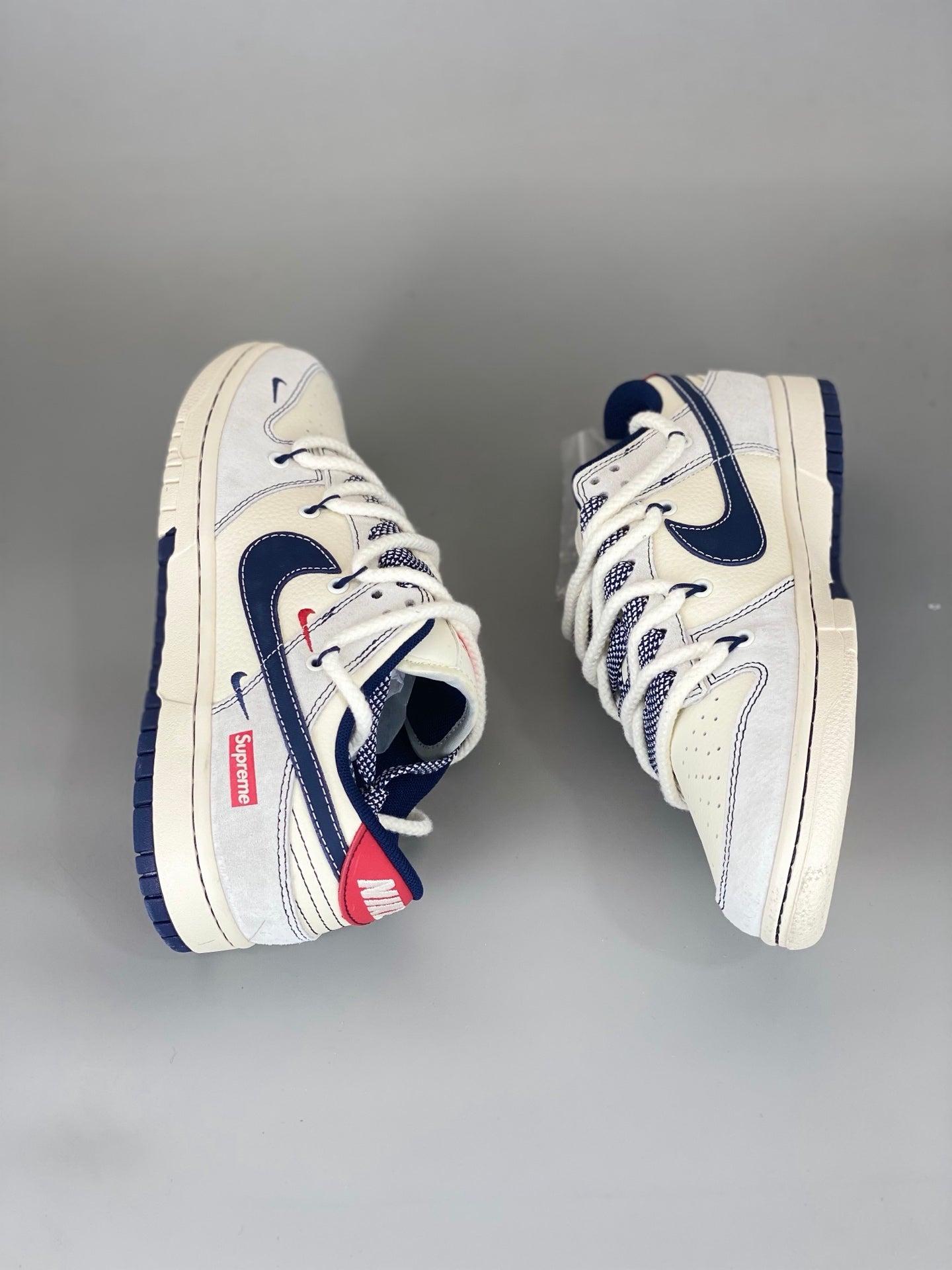 Nike SB Dunk Low x Supreme Blue YX5066-235