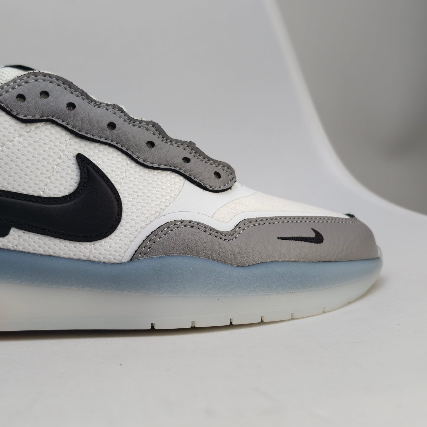 Nike SB PS8 Flyknit White FV3493-004