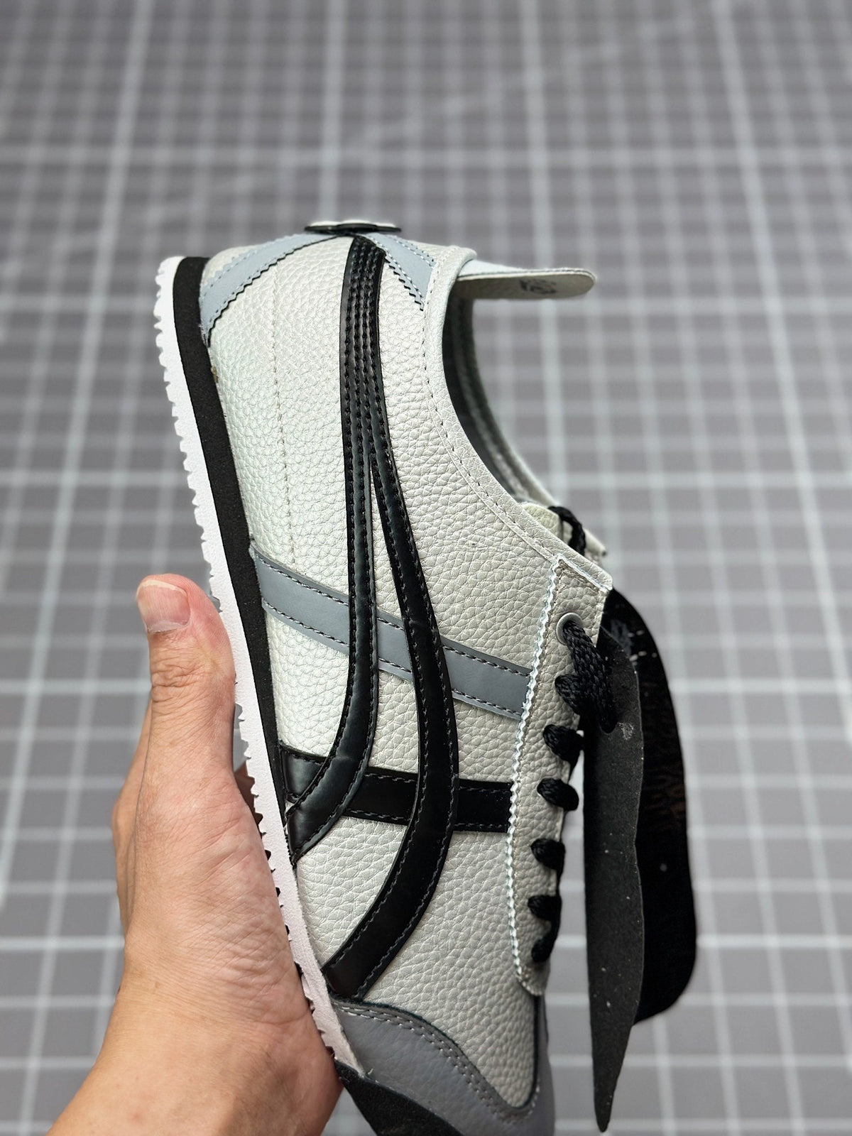 Onitsuka Tiger Mexico 66 Flower 1183B493-100