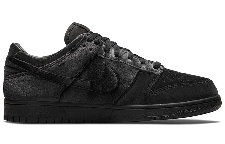 Nike Dover Street Market x Dunk Low Velvet DH2686-002 sneakmarks