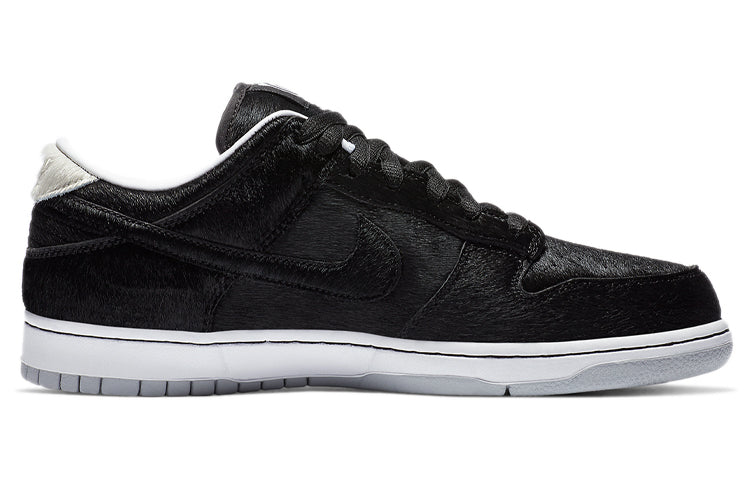 Nike SB Skateboard Dunk Low x Medicom Toy BE@RBRICK CZ5127-001 sneakmarks