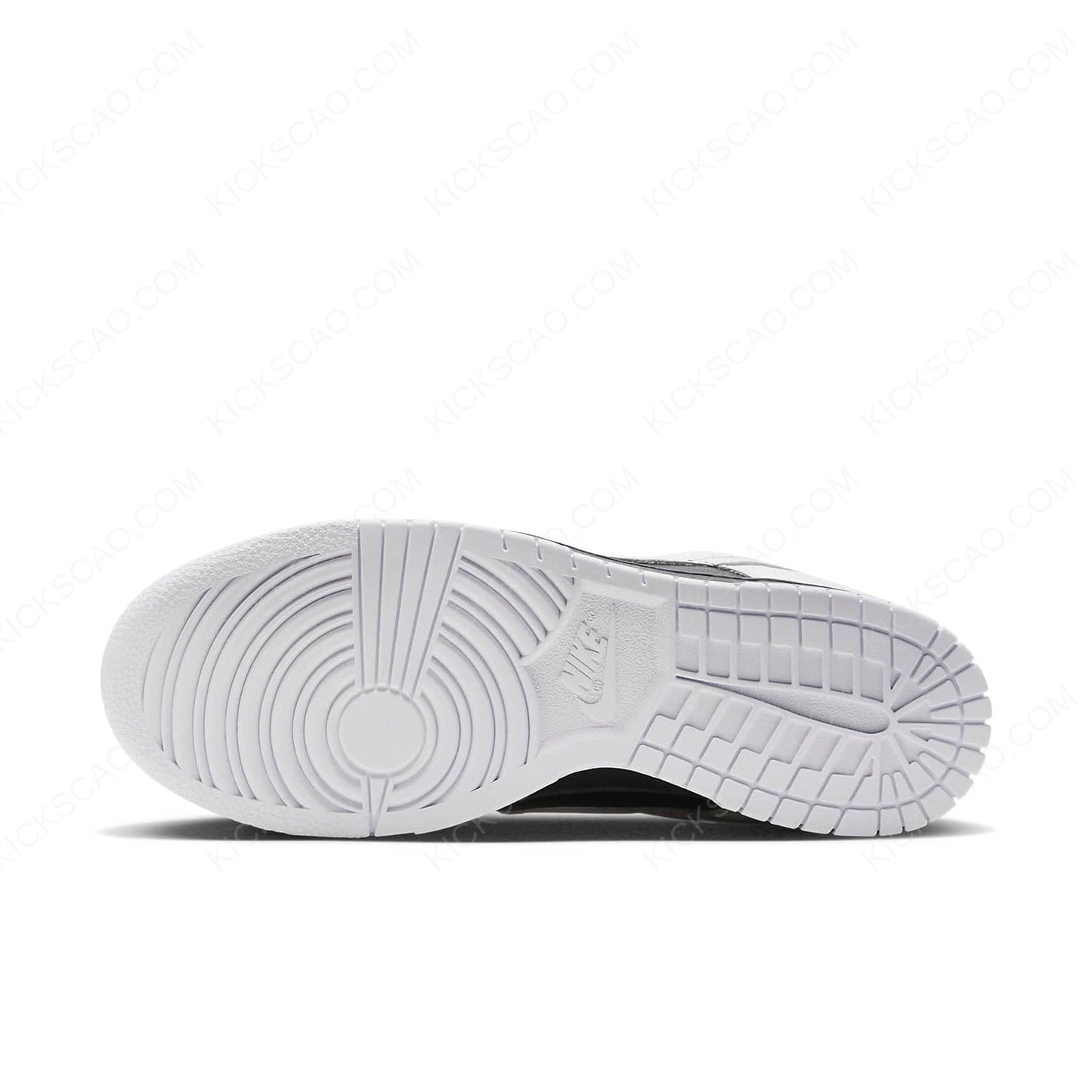 Nike Dunk Low “Reverse Panda”