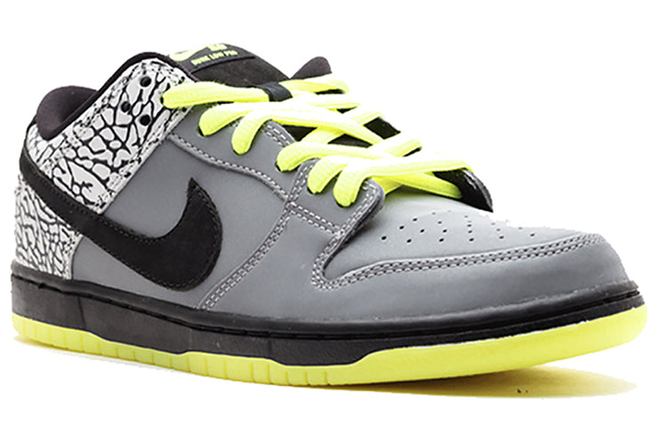 Nike SB Skateboard Dunk Low Premium QS DJ Clark Kent 112 504750-017 sneakmarks