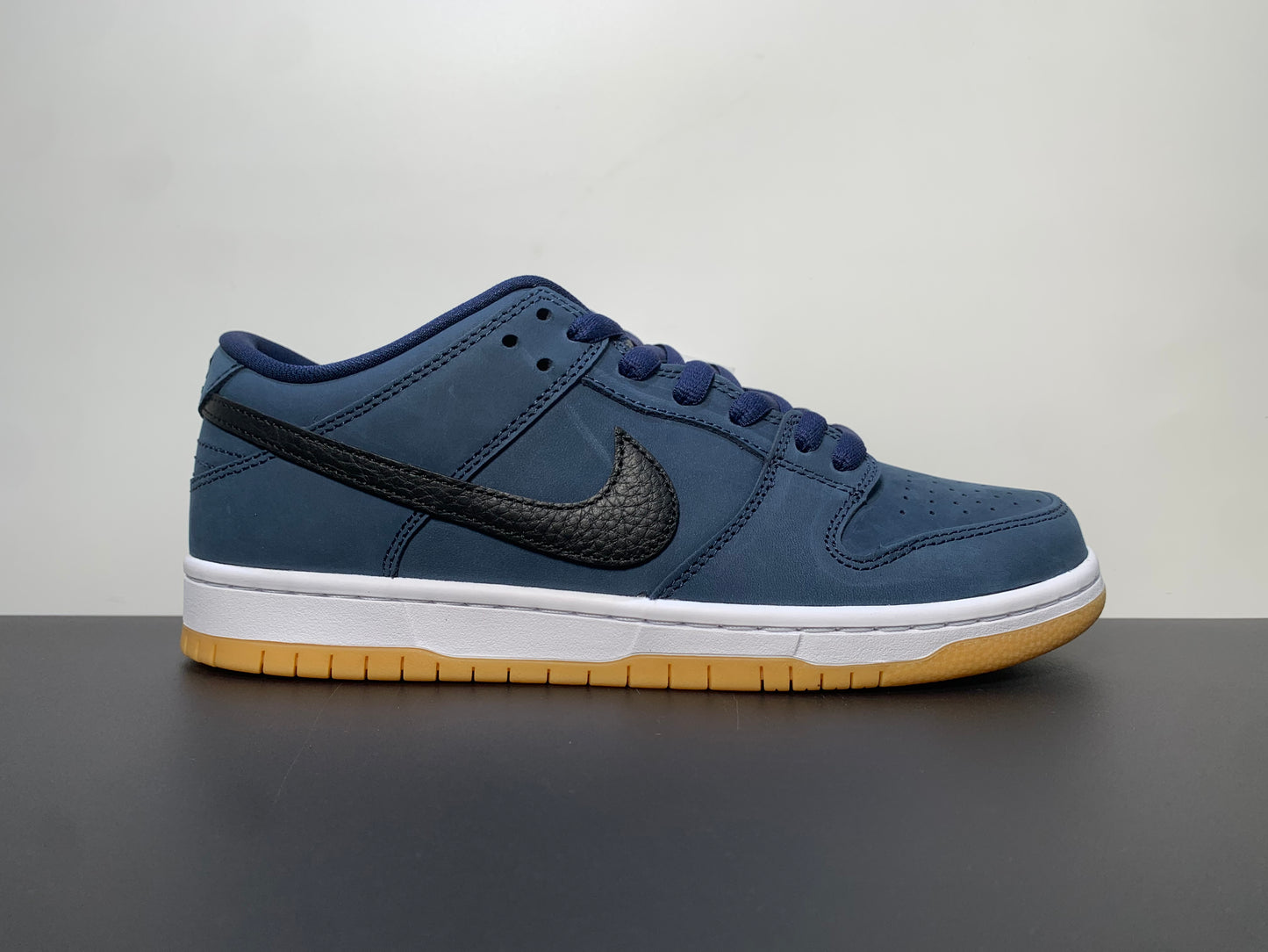 Nike Dunk Low Pro ISO SB Skateboard 'Navy Gum' Midnight Navy/White/Gum CW7463-401