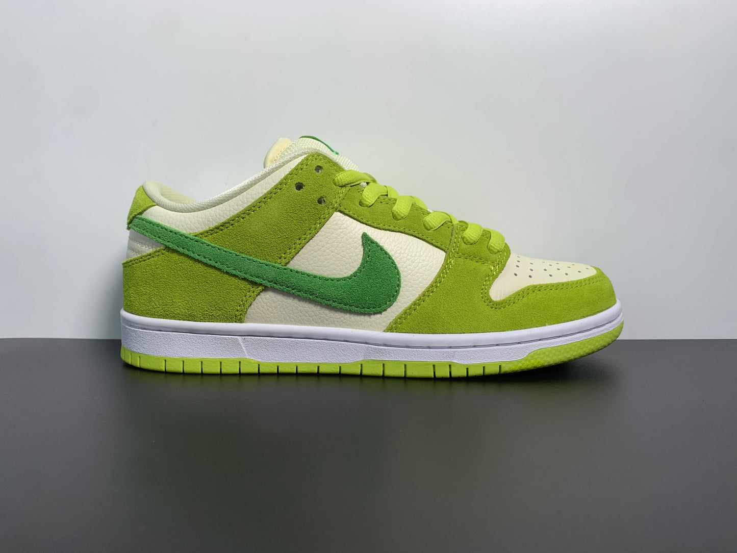 Dunk Low Pro SB 'Fruity Pack - Green Apple'  DM0807-300