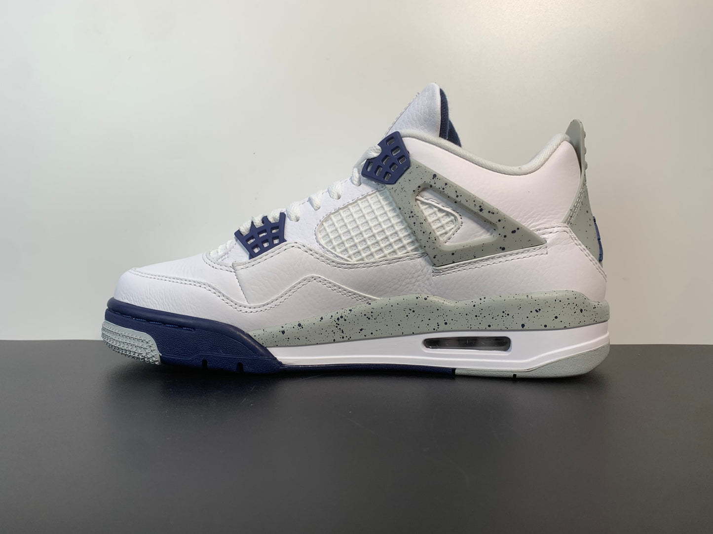 Air Jordan 4  Retro Midnight Navy DH6927-140