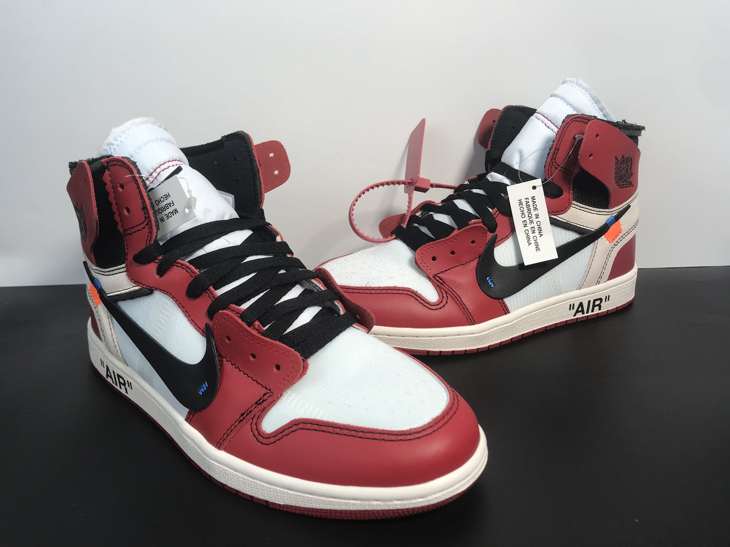 Off-White x Air Jordan 1 OG Batch ‘CHICAGO’ AA3834-101