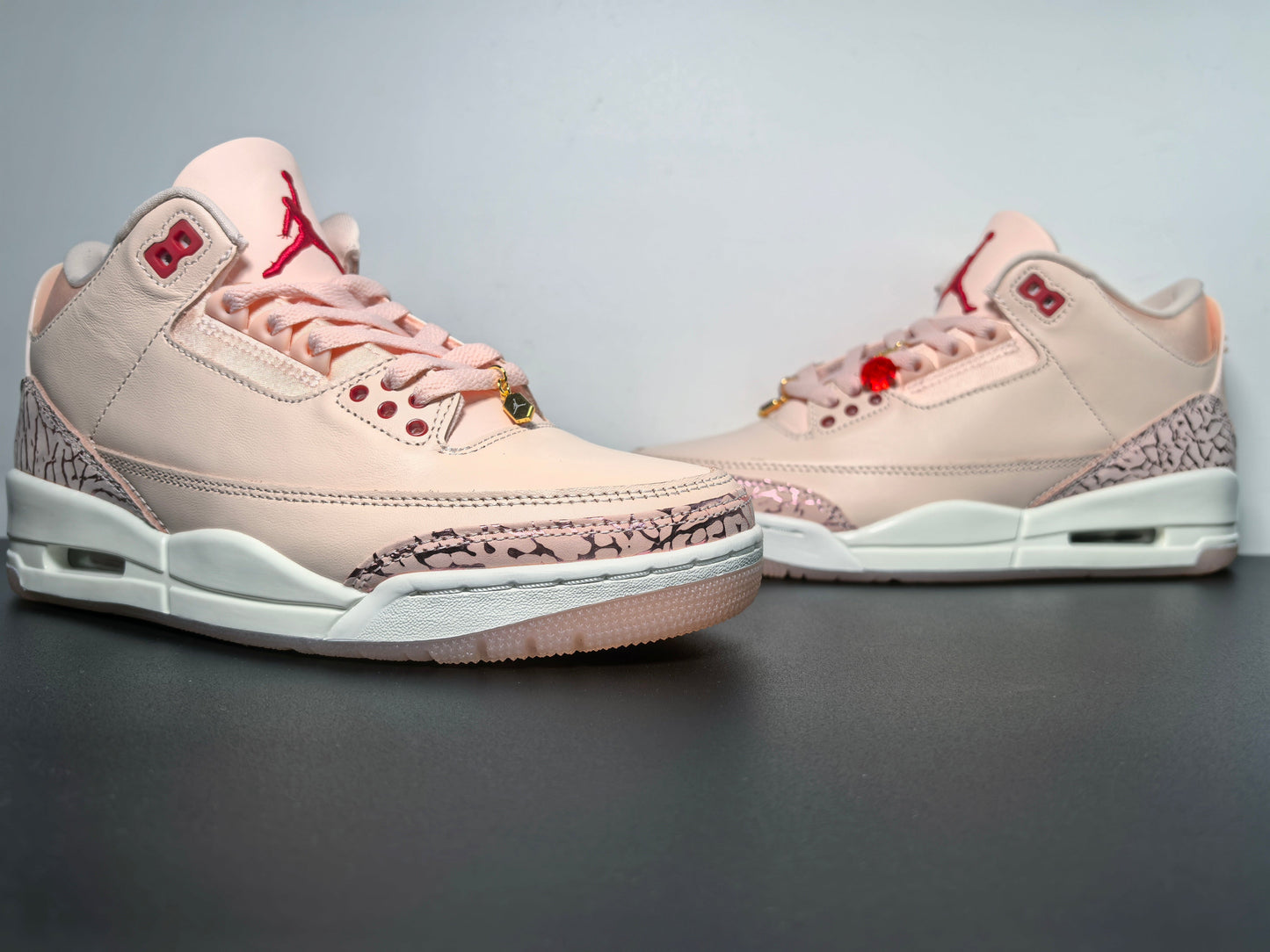 Air Jordan 3 Retro Valentine's Day HJ0178-600