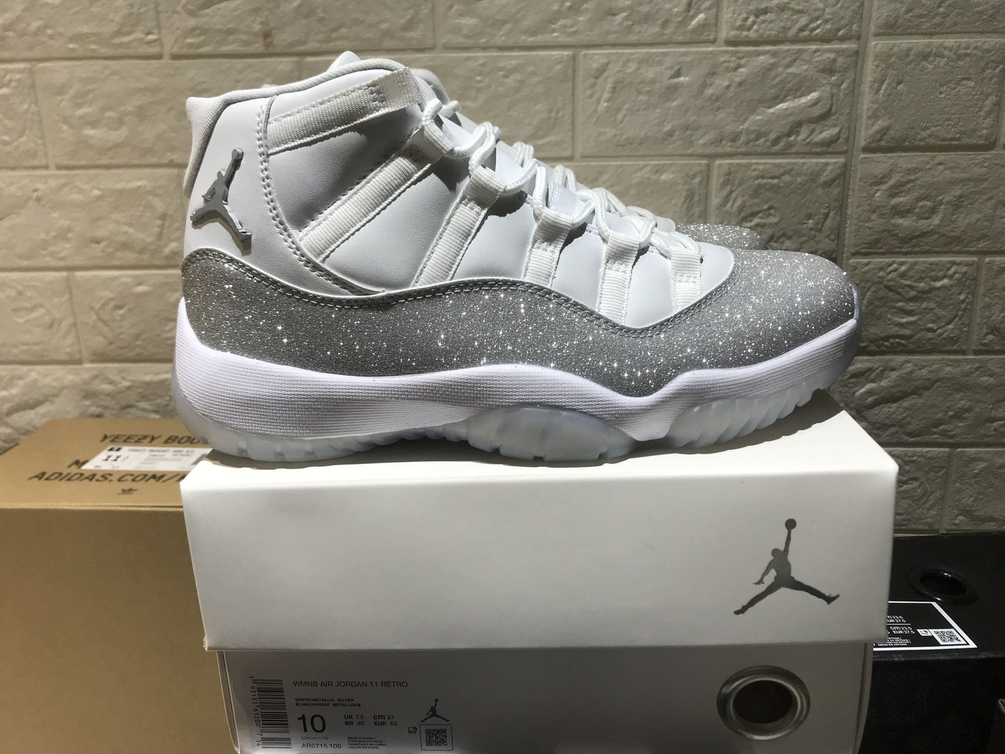 Air Jordan 11＂ Metallic Silver ＂