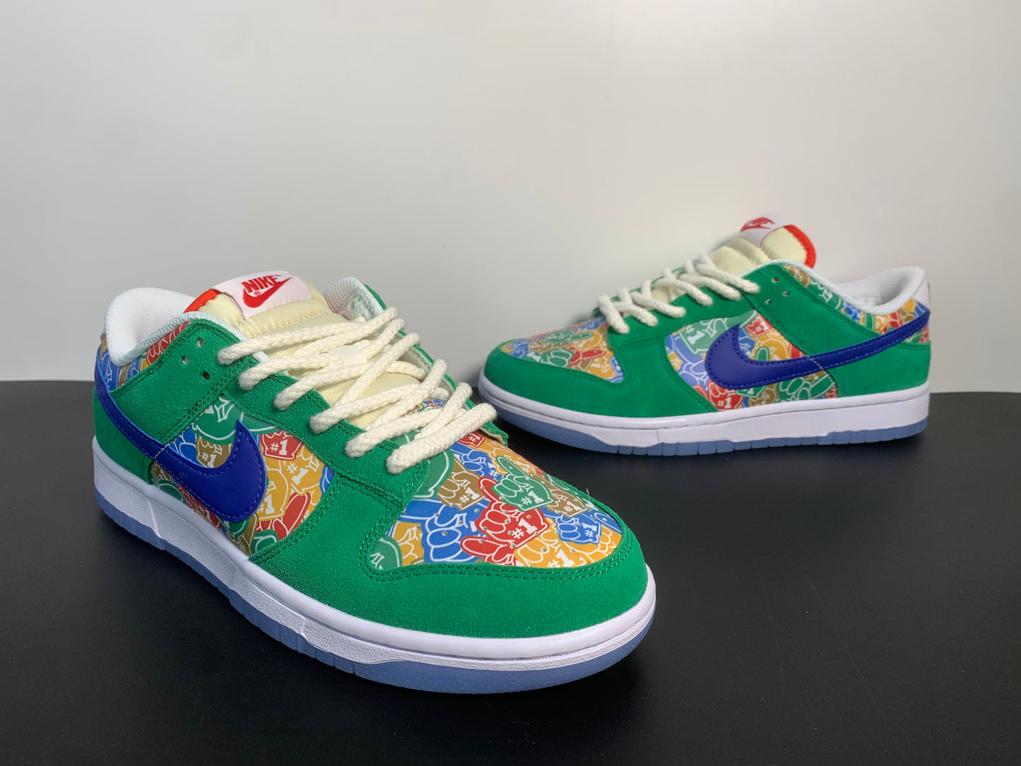 Nike Dunk Low “Foam Finger”DZ5184-300