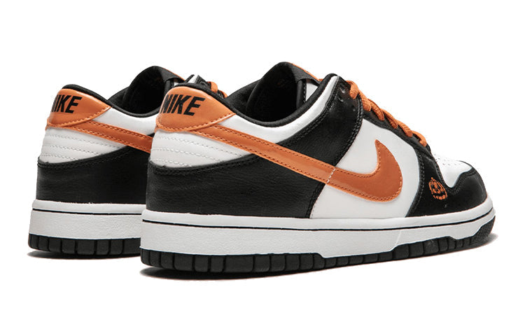 Nike Dunk Low GS 'Halloween' White/Soft Orange-Black 306339-182 sneakmarks