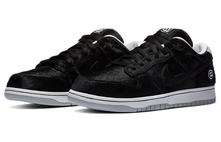 Nike SB Skateboard Dunk Low x Medicom Toy BE@RBRICK CZ5127-001 sneakmarks