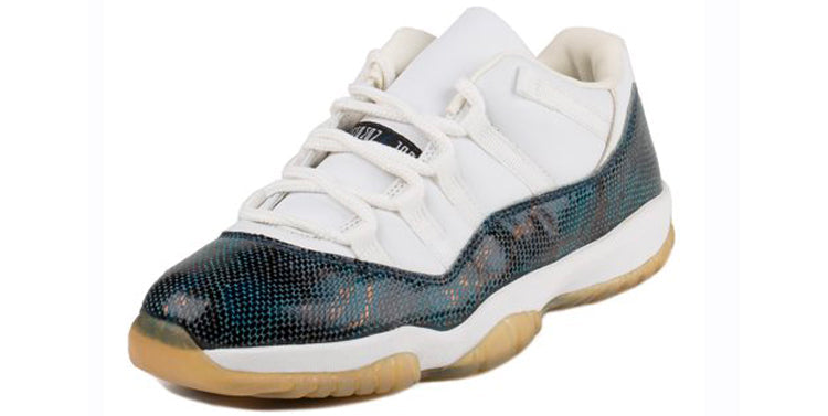 Air Jordan 11 Retro Low 'Snakeskin' White/Black-Navy 136071-102