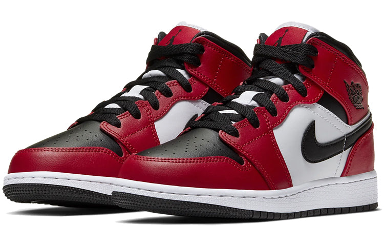 Air Jordan 1 Mid GS Chicago Black Toe 554725-069