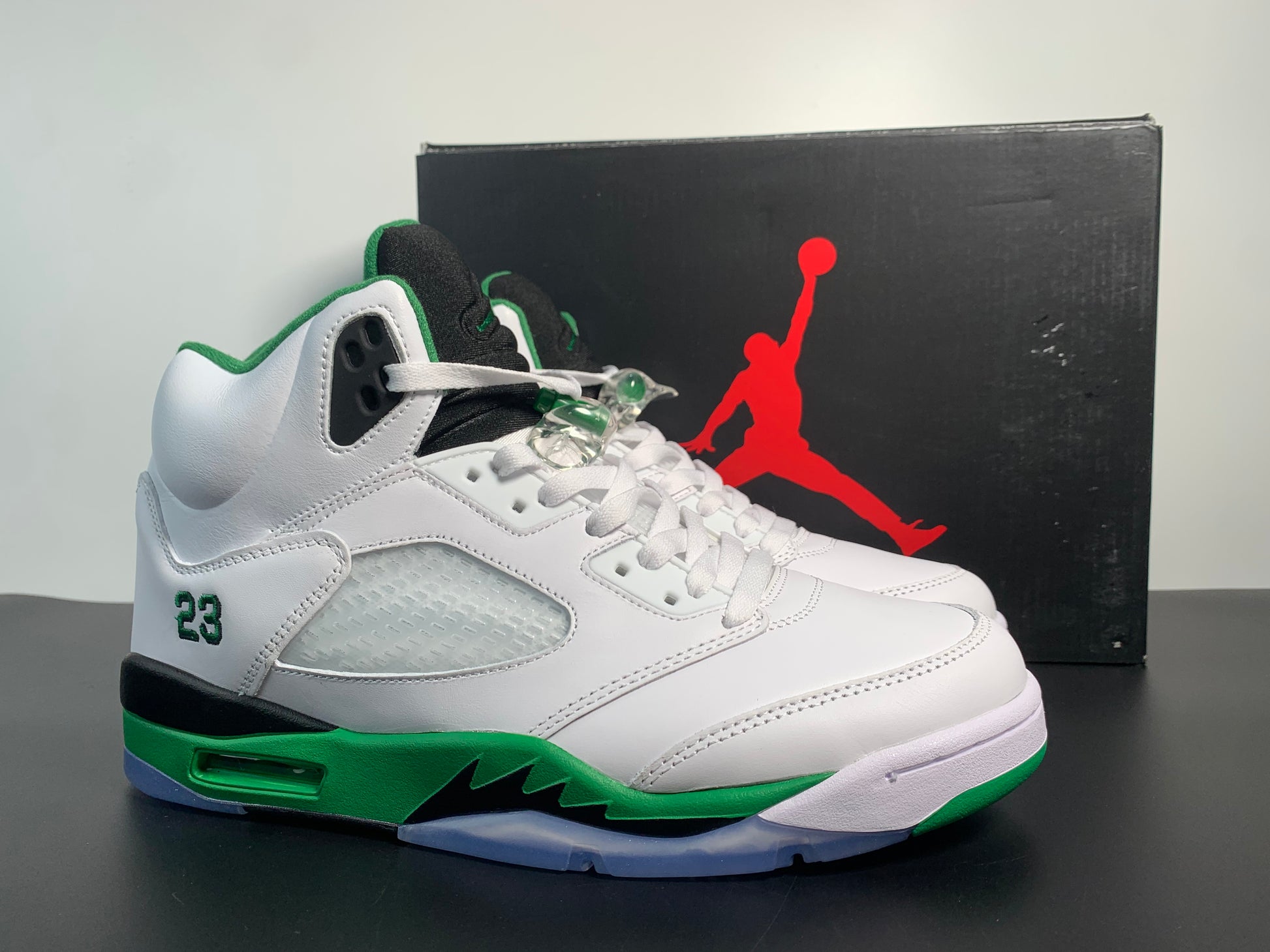 Air Jordan 5 WMNS “Lucky Green”DD9336-103