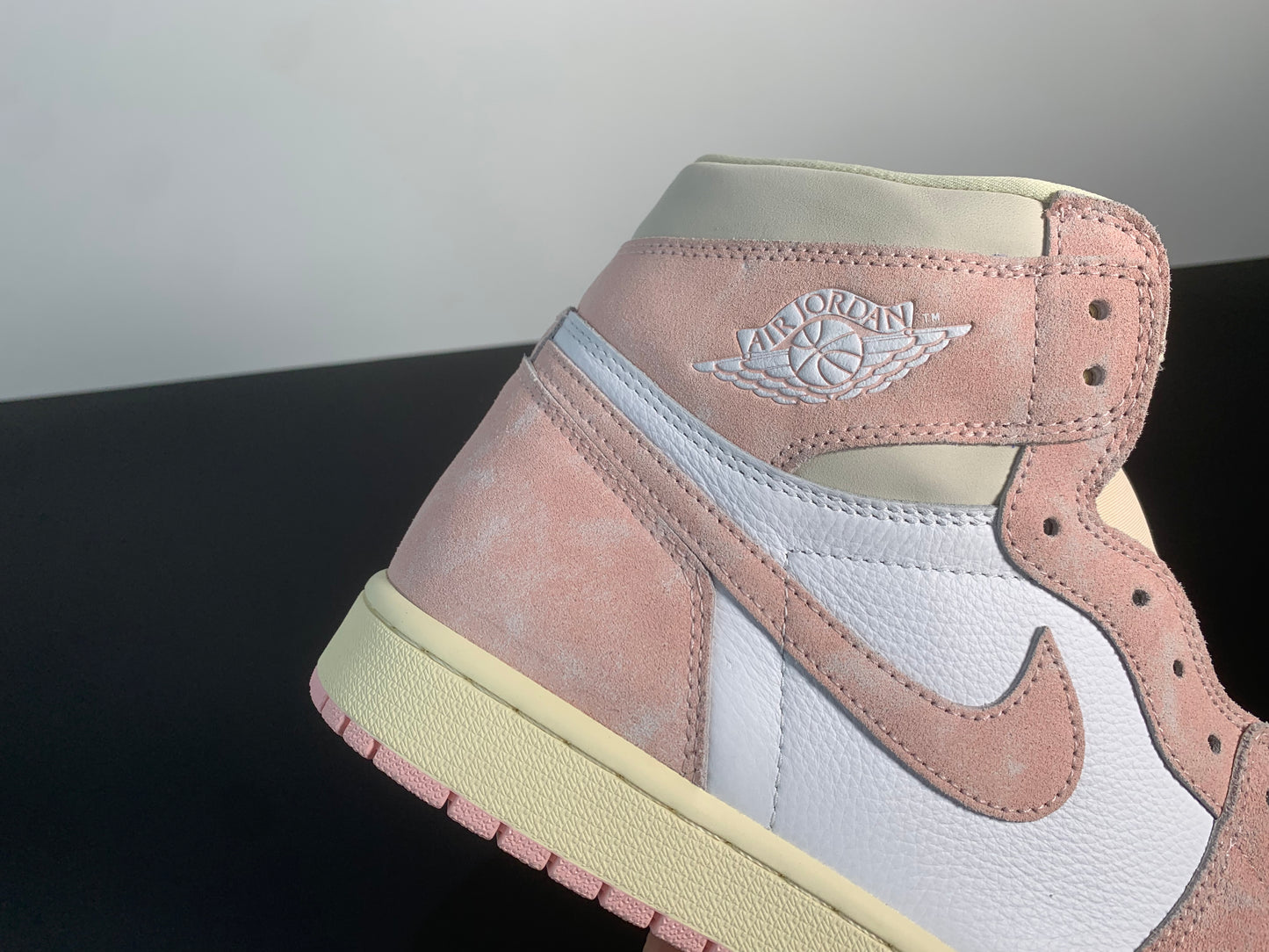 Air Jordan 1 High OG “Washed Pink” FD2596-600