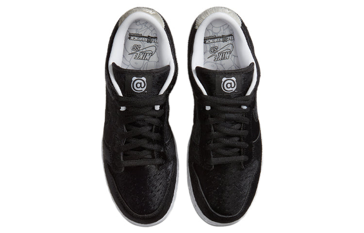 Nike SB Skateboard Dunk Low x Medicom Toy BE@RBRICK CZ5127-001 sneakmarks