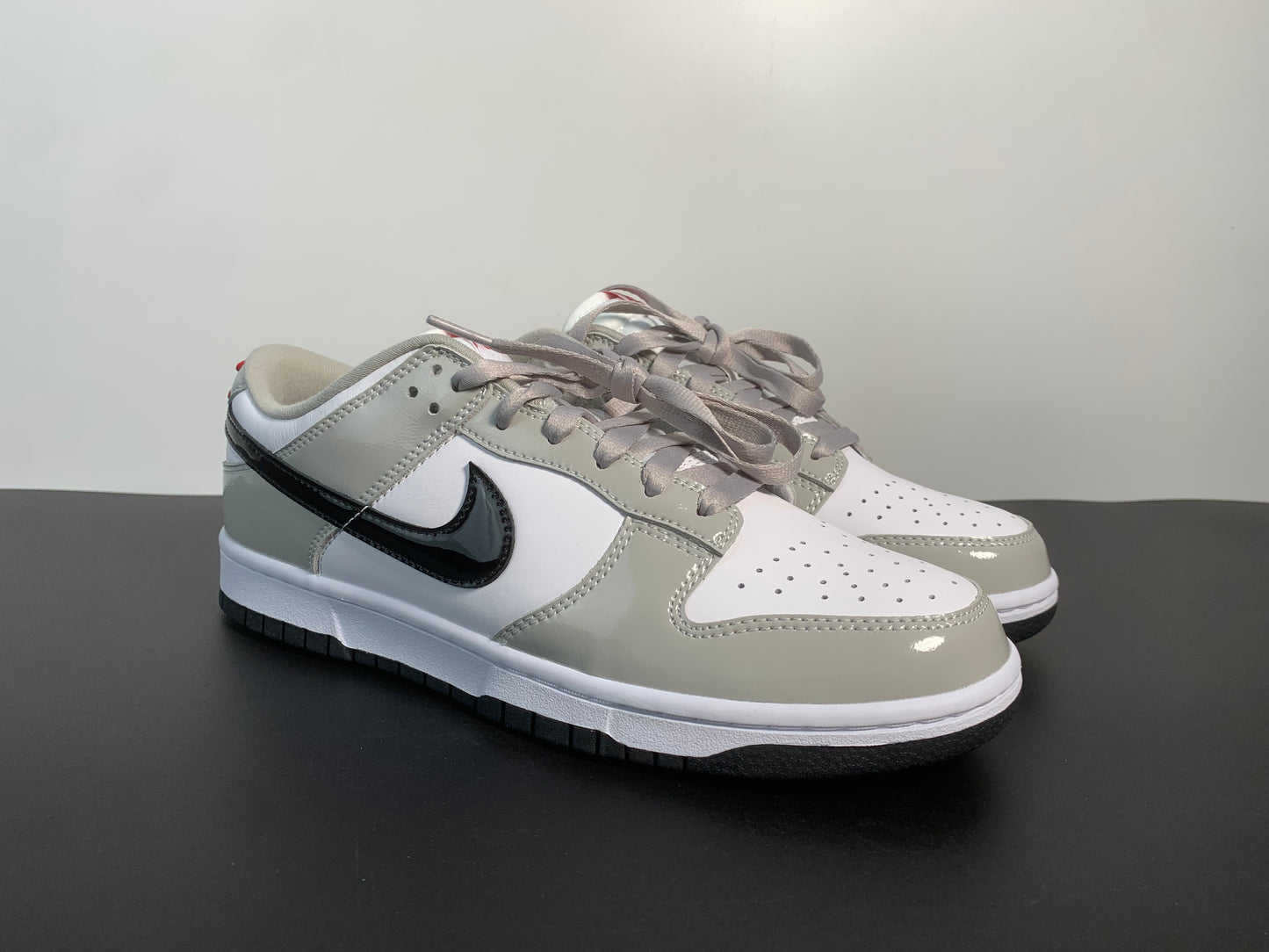 Wmns Dunk Low 'Light Iron Ore Black'  DQ7576-001