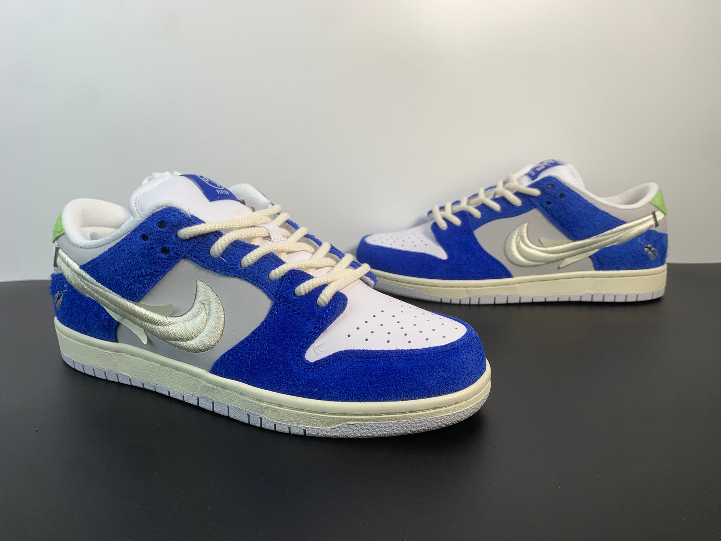 Fly Streetwear x Nike SB Dunk Pro Low Gardenia  DQ5130-400