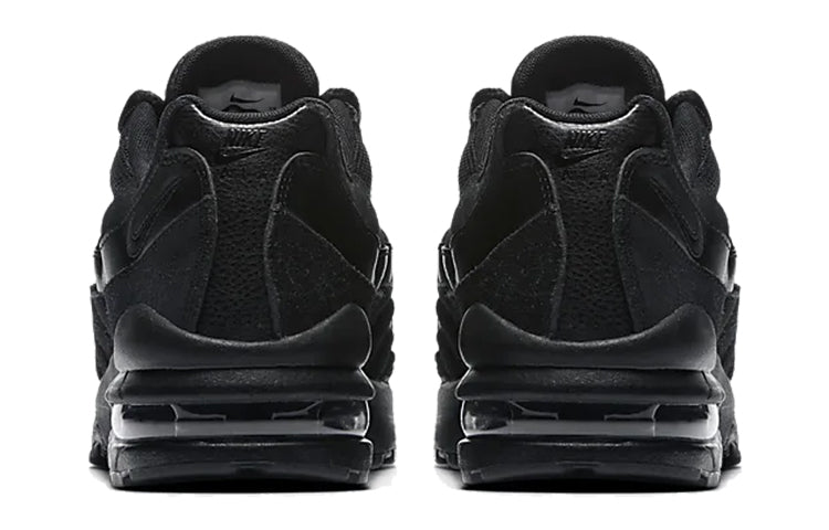 Air Max 95'Triple Black' GS black/black/black 307565-055 sneakmarks